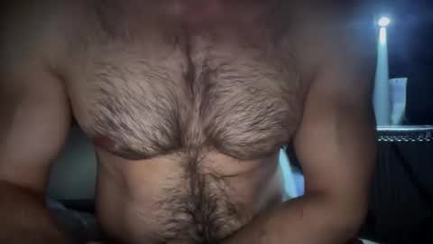 Snapshot of musclehair3 chatting on 10/07/25, 10:18 musclehair3 online show from 10/07/25, 10:18