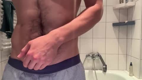 musclehair3 online show from 06/05/26, 08:20