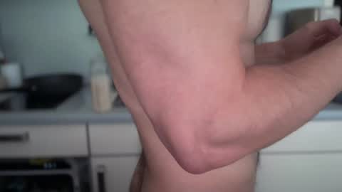 musclehair3 online show from 06/26/26, 08:52