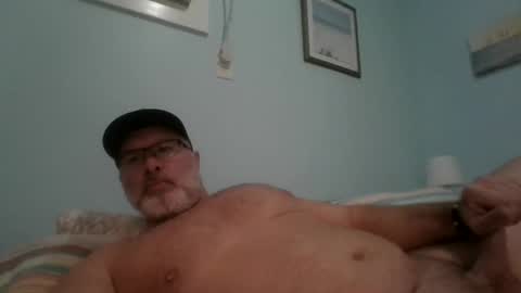 Snapshot of musclemeat41 chatting on 12/02/24, 04:42 musclemeat41 online show from 12/02/24, 04:42