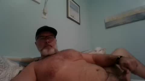 Snapshot of musclemeat41 chatting on 01/03/25, 09:15 musclemeat41 online show from 01/03/25, 09:15