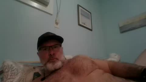 Snapshot of musclemeat41 chatting on 01/06/25, 05:16 musclemeat41 online show from 01/06/25, 05:16
