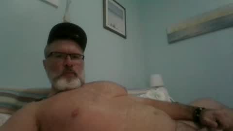 Snapshot of musclemeat41 chatting on 02/17/25, 06:15 musclemeat41 online show from 02/17/25, 06:15