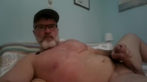 Snapshot of musclemeat41 chatting on 02/19/25, 08:41 musclemeat41 online show from 02/19/25, 08:41