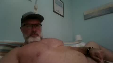 Snapshot of musclemeat41 chatting on 02/20/25, 06:24 musclemeat41 online show from 02/20/25, 06:24