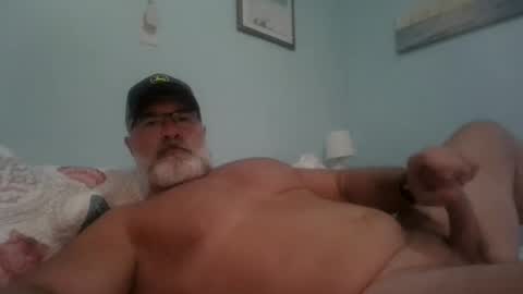 Snapshot of musclemeat41 chatting on 09/25/25, 06:22 musclemeat41 online show from 09/25/25, 06:22