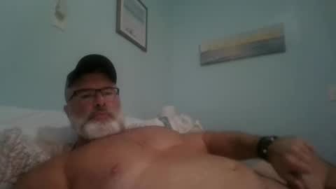 Snapshot of musclemeat41 chatting on 09/29/25, 04:34 musclemeat41 online show from 09/29/25, 04:34