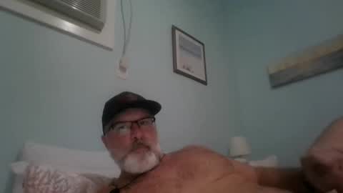 Snapshot of musclemeat41 chatting on 10/24/25, 06:37 musclemeat41 online show from 10/24/25, 06:37