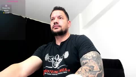 Snapshot of musclemonster31 chatting on 12/05/25, 10:24 MuscleMonster31 online show from 12/05/25, 10:24