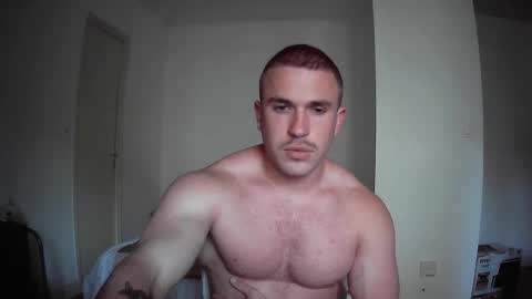 muscleshow00 online show from 02/25/25, 04:31