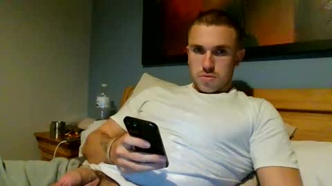 Snapshot of muscleshow00 chatting on 01/08/26, 06:54 muscleshow00 online show from 01/08/26, 06:54