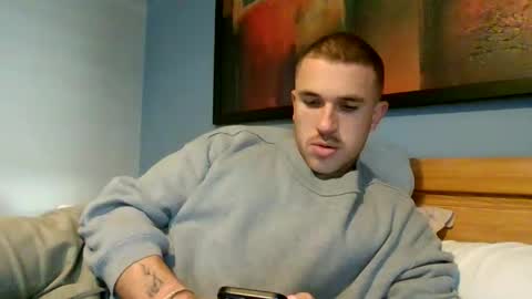 Snapshot of muscleshow00 chatting on 01/10/26, 08:27 muscleshow00 online show from 01/10/26, 08:27