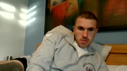 Snapshot of muscleshow00 chatting on 01/13/26, 08:30 muscleshow00 online show from 01/13/26, 08:30