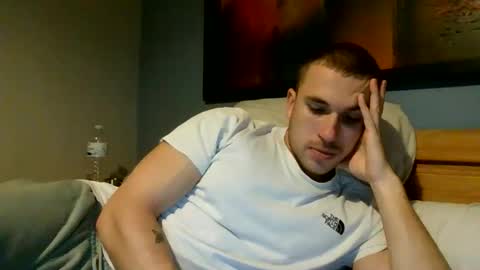 Snapshot of muscleshow00 chatting on 01/16/26, 07:23 muscleshow00 online show from 01/16/26, 07:23