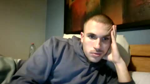 Snapshot of muscleshow00 chatting on 01/18/26, 08:34 muscleshow00 online show from 01/18/26, 08:34