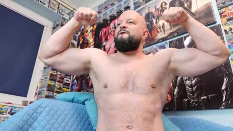 Snapshot of muscular_bear chatting on 03/19/26, 07:01 Chris online show from 03/19/26, 07:01