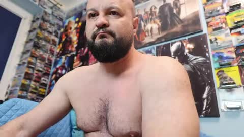 Snapshot of muscular_bear chatting on 03/31/26, 04:02 Chris online show from 03/31/26, 04:02
