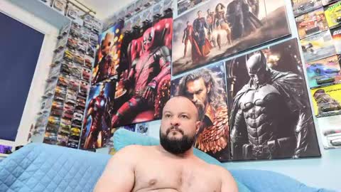 Snapshot of muscular_bear chatting on 04/09/26, 06:41 Chris online show from 04/09/26, 06:41