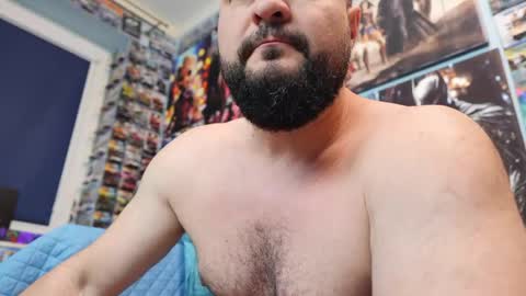 Snapshot of muscular_bear chatting on 04/16/26, 07:31 Chris online show from 04/16/26, 07:31