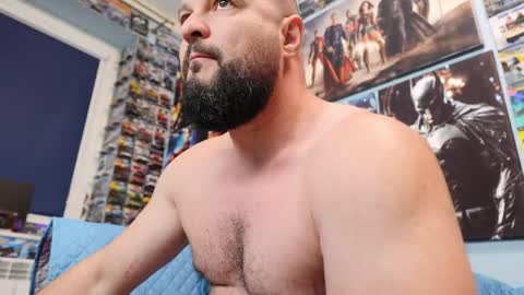 Snapshot of muscular_bear chatting on 04/27/26, 12:25 Chris online show from 04/27/26, 12:25