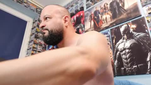 Snapshot of muscular_bear chatting on 05/05/26, 03:03 Chris online show from 05/05/26, 03:03