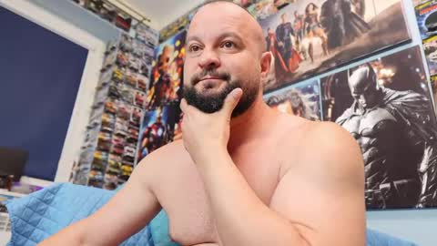 Snapshot of muscular_bear chatting on 05/16/26, 01:54 Chris online show from 05/16/26, 01:54