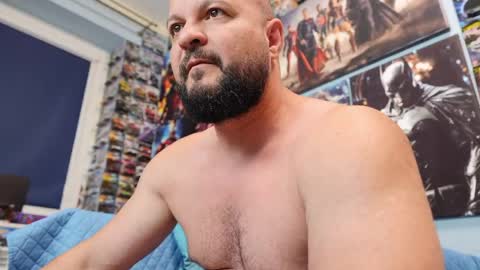 Snapshot of muscular_bear chatting on 06/02/26, 10:17 Chris online show from 06/02/26, 10:17
