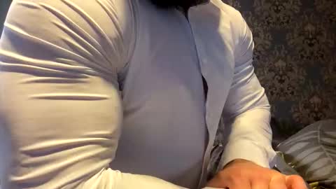 muscularjuggler online show from 09/23/25, 01:41