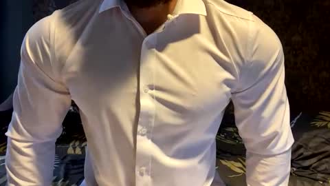 muscularjuggler online show from 09/24/25, 02:48