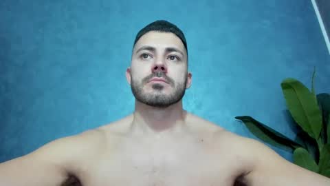 muscularmaster onlyfans online show from 12/25/24, 10:05
