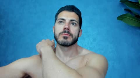 muscularmaster onlyfans online show from 04/28/26, 11:43
