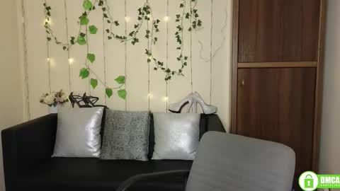 Snapshot of muse_kity_jeneva chatting on 11/09/25, 06:33 Jeneva online show from 11/09/25, 06:33