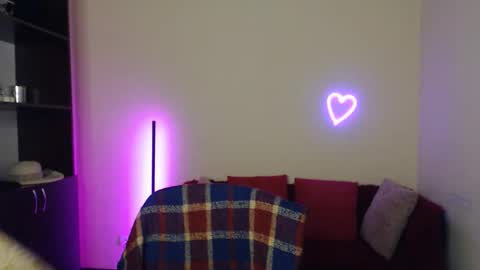 Snapshot of muse_kity_jeneva chatting on 11/19/25, 06:52 Jeneva online show from 11/19/25, 06:52