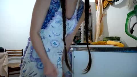 Snapshot of muse_online chatting on 12/23/24, 02:39 Muse Ali online show from 12/23/24, 02:39