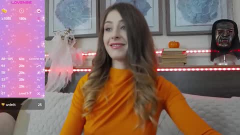 Snapshot of musedollx chatting on 10/30/25, 08:31 Luna online show from 10/30/25, 08:31