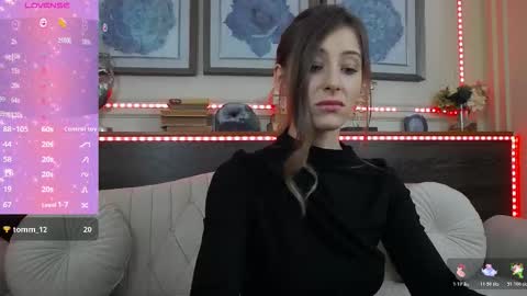 Snapshot of musedollx chatting on 11/20/25, 08:30 Luna online show from 11/20/25, 08:30