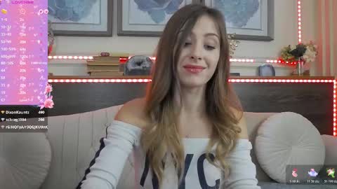 Snapshot of musedollx chatting on 11/26/25, 10:44 Luna online show from 11/26/25, 10:44