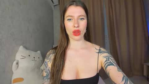 Snapshot of musemelody chatting on 10/28/25, 06:21 musemelody online show from 10/28/25, 06:21