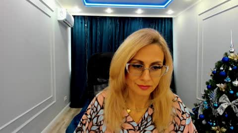 Diana online show from 12/26/24, 11:32