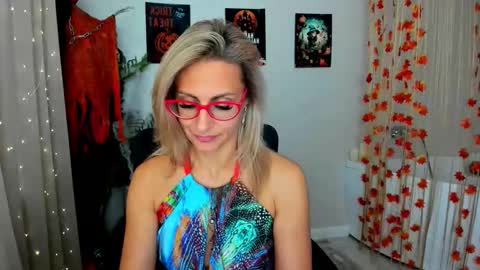 Diana online show from 10/15/25, 11:54