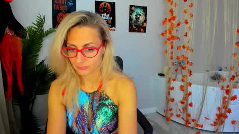 Snapshot of museofstage chatting on 11/02/25, 11:34 Diana online show from 11/02/25, 11:34