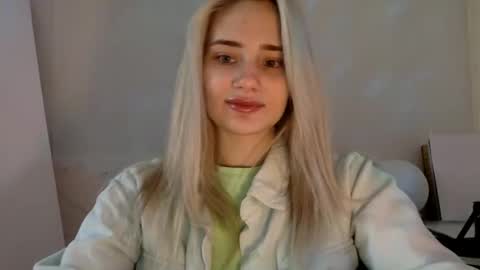 Snapshot of musescorner chatting on 02/27/26, 12:27 musescorner online show from 02/27/26, 12:27