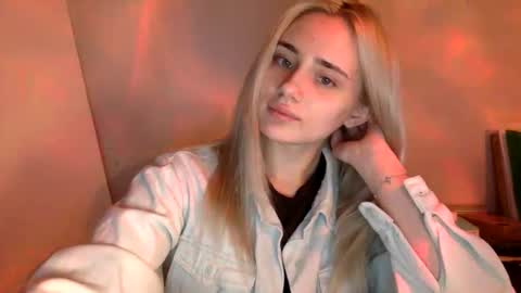 Snapshot of musescorner chatting on 03/26/26, 04:01 musescorner online show from 03/26/26, 04:01