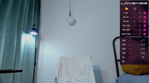 Snapshot of musscle_king chatting on 12/17/25, 06:52 Artemius online show from 12/17/25, 06:52