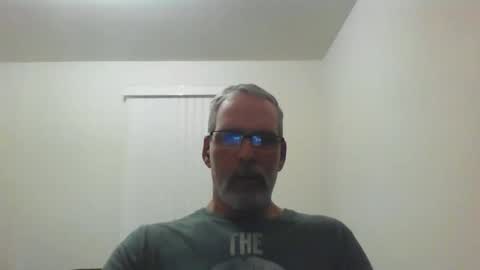 Snapshot of mustang_daddy chatting on 10/18/25, 12:39 307MountainMan online show from 10/18/25, 12:39