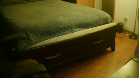 mustenjoyhead79 online show from 11/24/25, 11:04