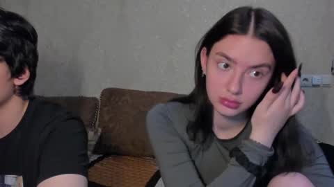 Snapshot of muuur_fam chatting on 09/15/25, 04:07 HEY online show from 09/15/25, 04:07