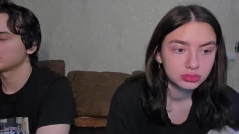 Snapshot of muuur_fam chatting on 09/18/25, 08:55 HEY online show from 09/18/25, 08:55