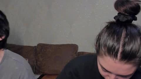 Snapshot of muuur_fam chatting on 10/01/25, 03:29 HEY online show from 10/01/25, 03:29