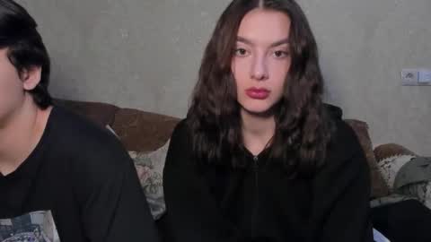 Snapshot of muuur_fam chatting on 10/07/25, 09:34 HEY online show from 10/07/25, 09:34